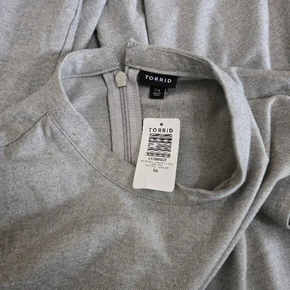 NWT Torrid sz 24 Midi Mock Neck Dress - Picture 4 of 6